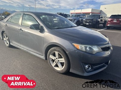 2014 Toyota CAMRY SE