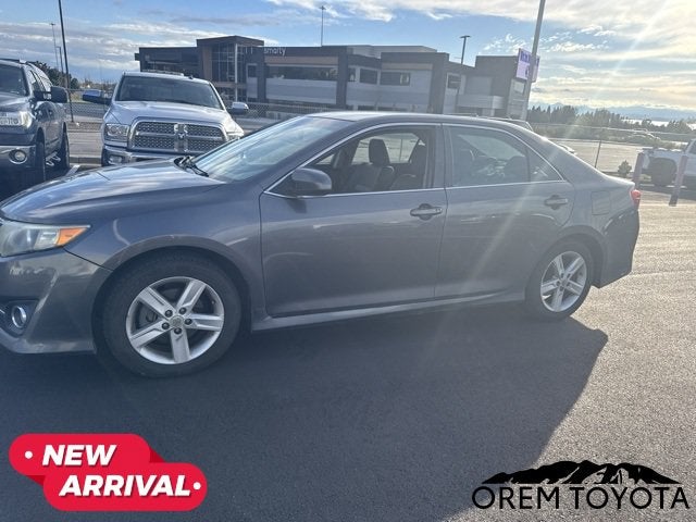 2014 Toyota CAMRY SE