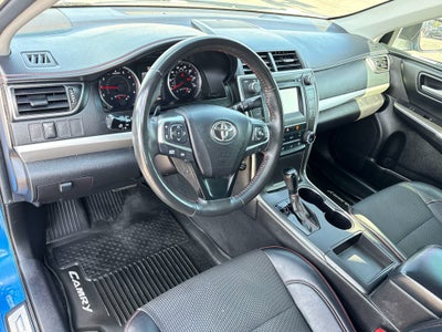 2017 Toyota Camry SE
