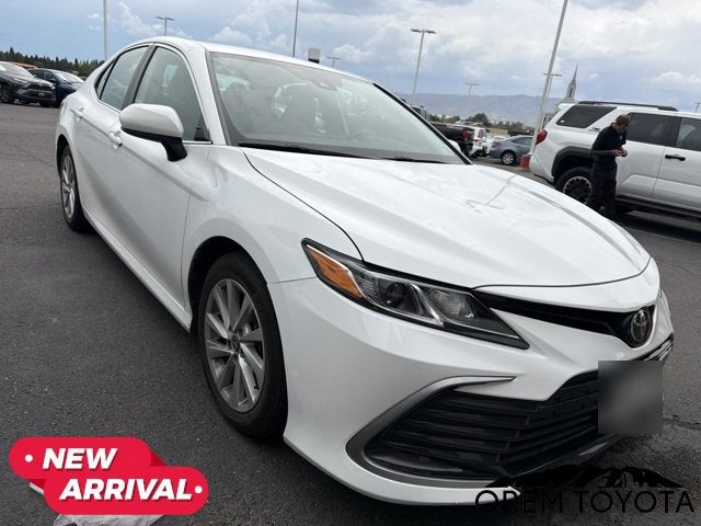 2022 Toyota Camry LE