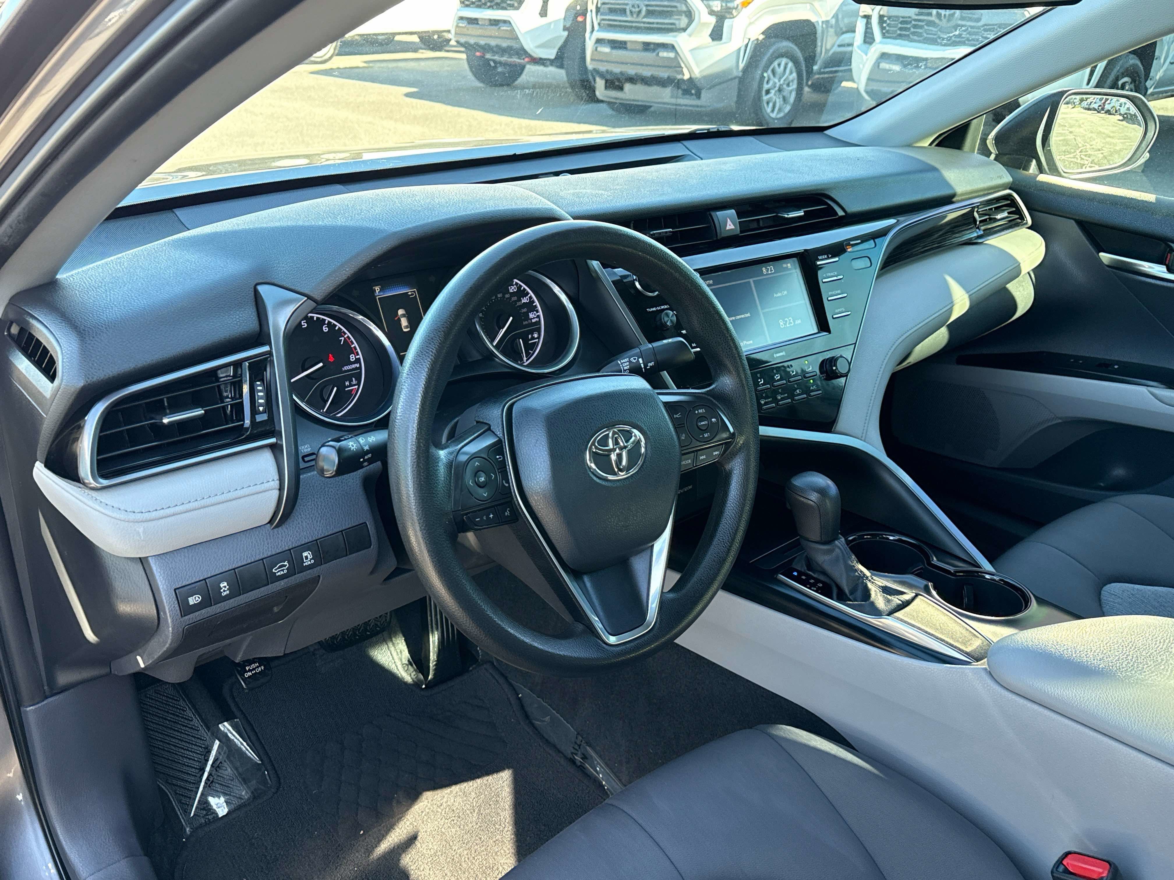 2020 Toyota CAMRY LE