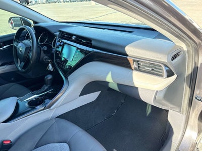 2020 Toyota CAMRY LE