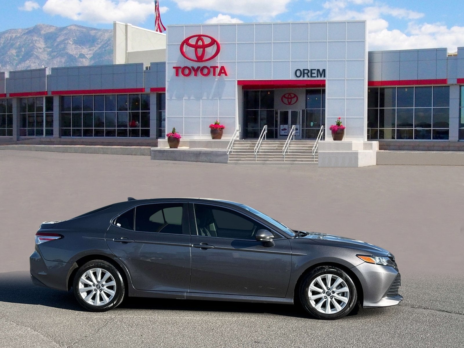 2020 Toyota CAMRY LE
