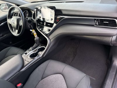 2024 Toyota CAMRY LE