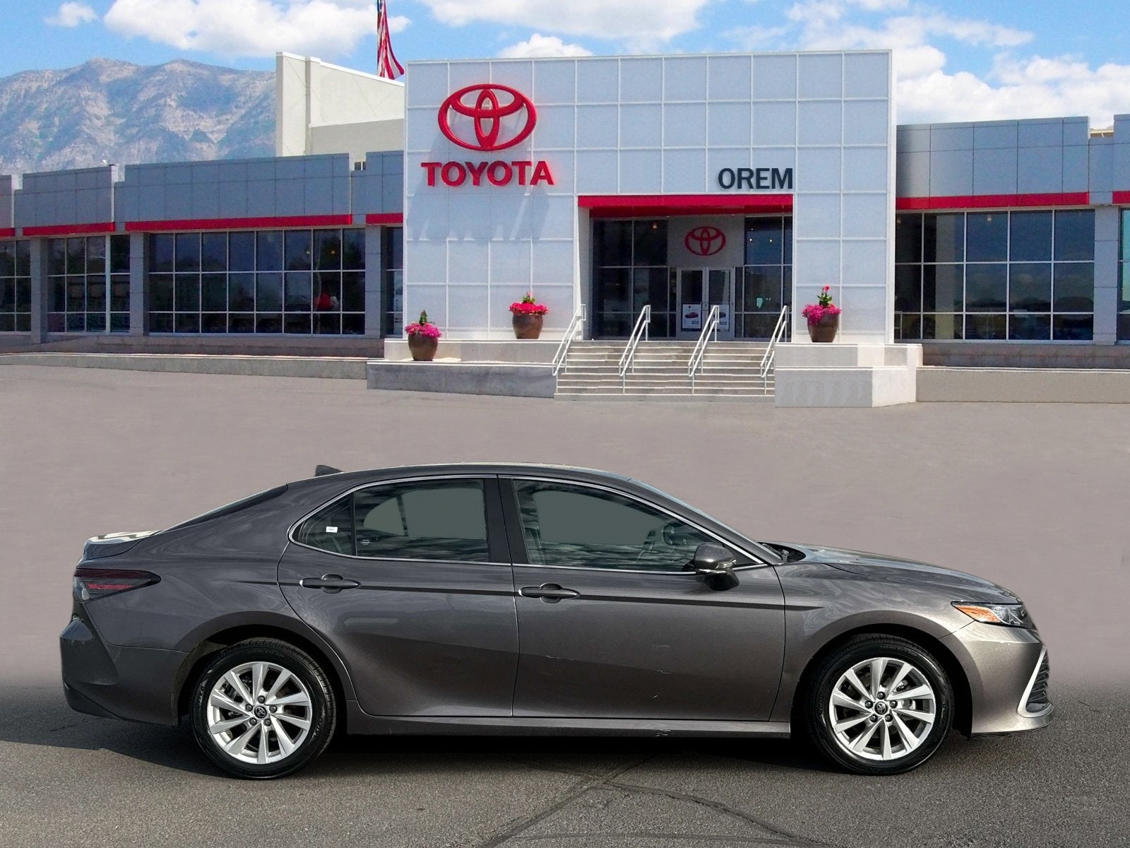 2024 Toyota CAMRY LE