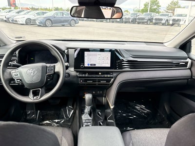 2025 Toyota CAMRY LE