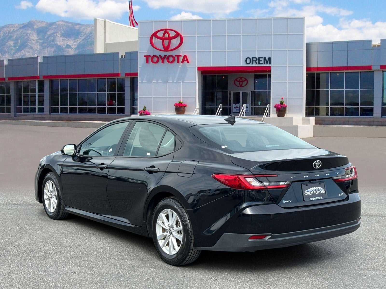 2025 Toyota CAMRY LE
