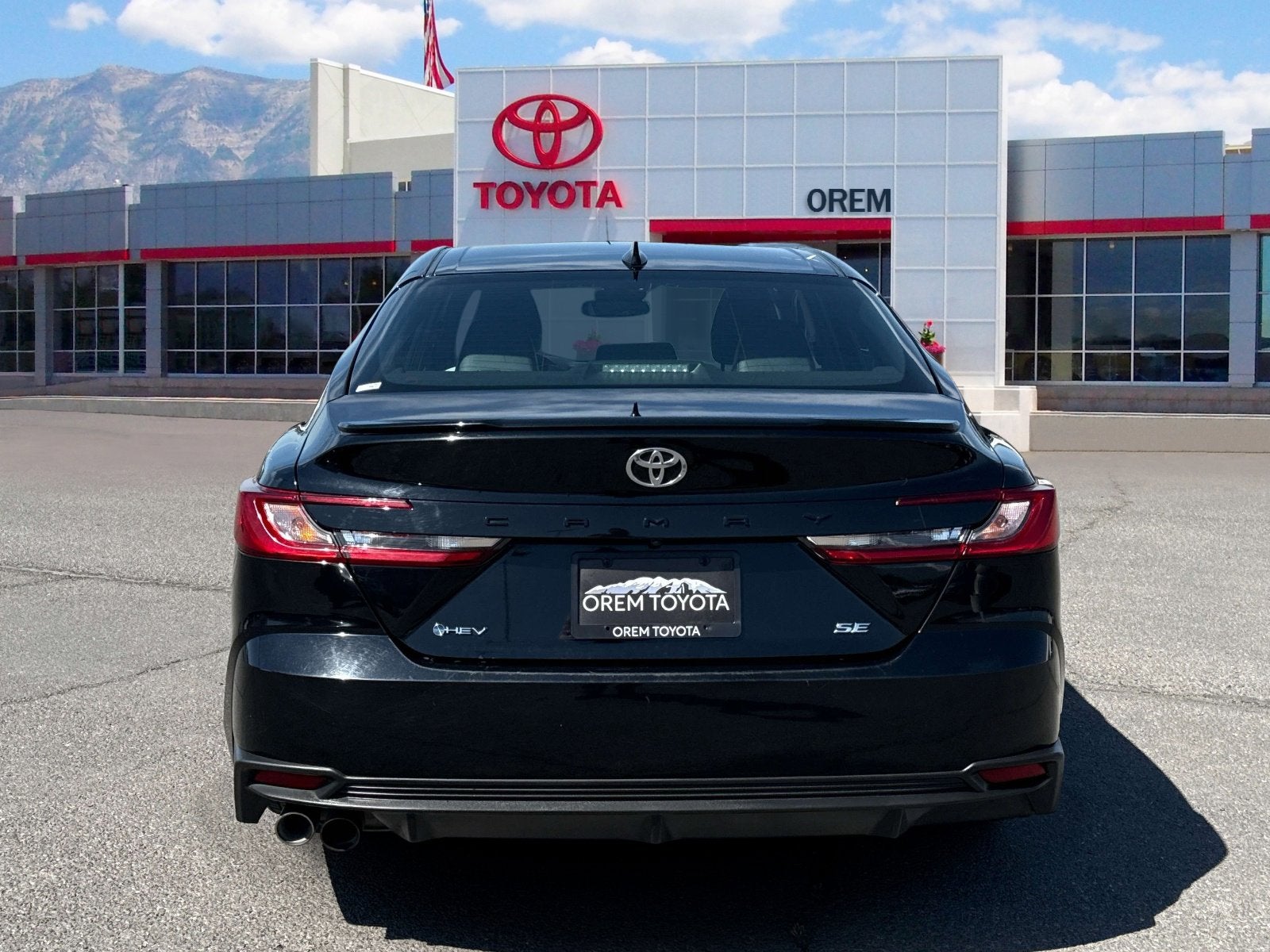 2025 Toyota CAMRY SE