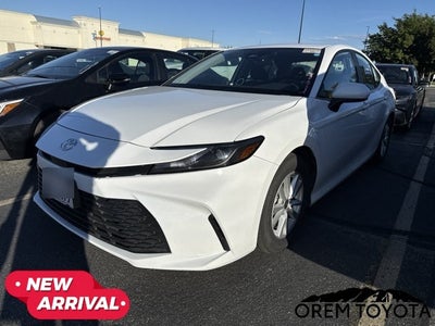 2025 Toyota Camry LE
