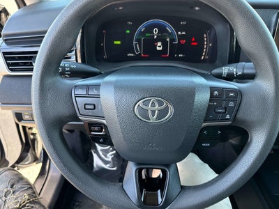 2025 Toyota CAMRY LE