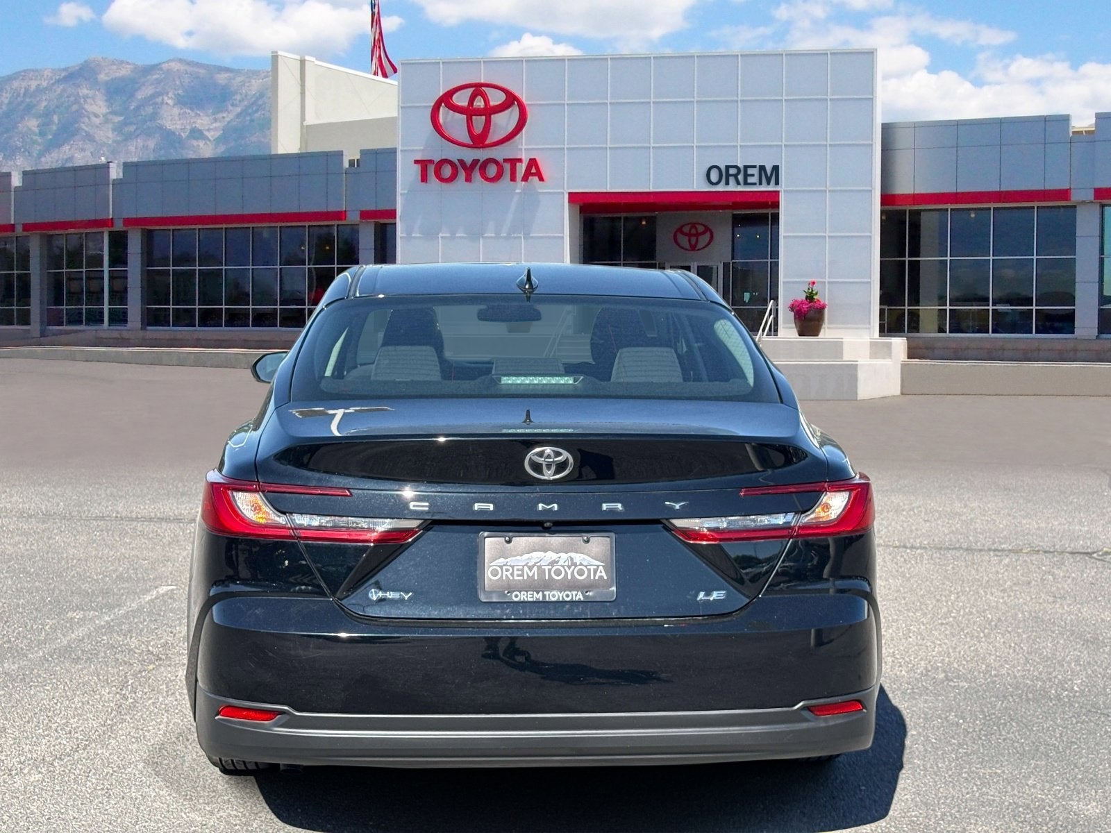 2025 Toyota CAMRY LE