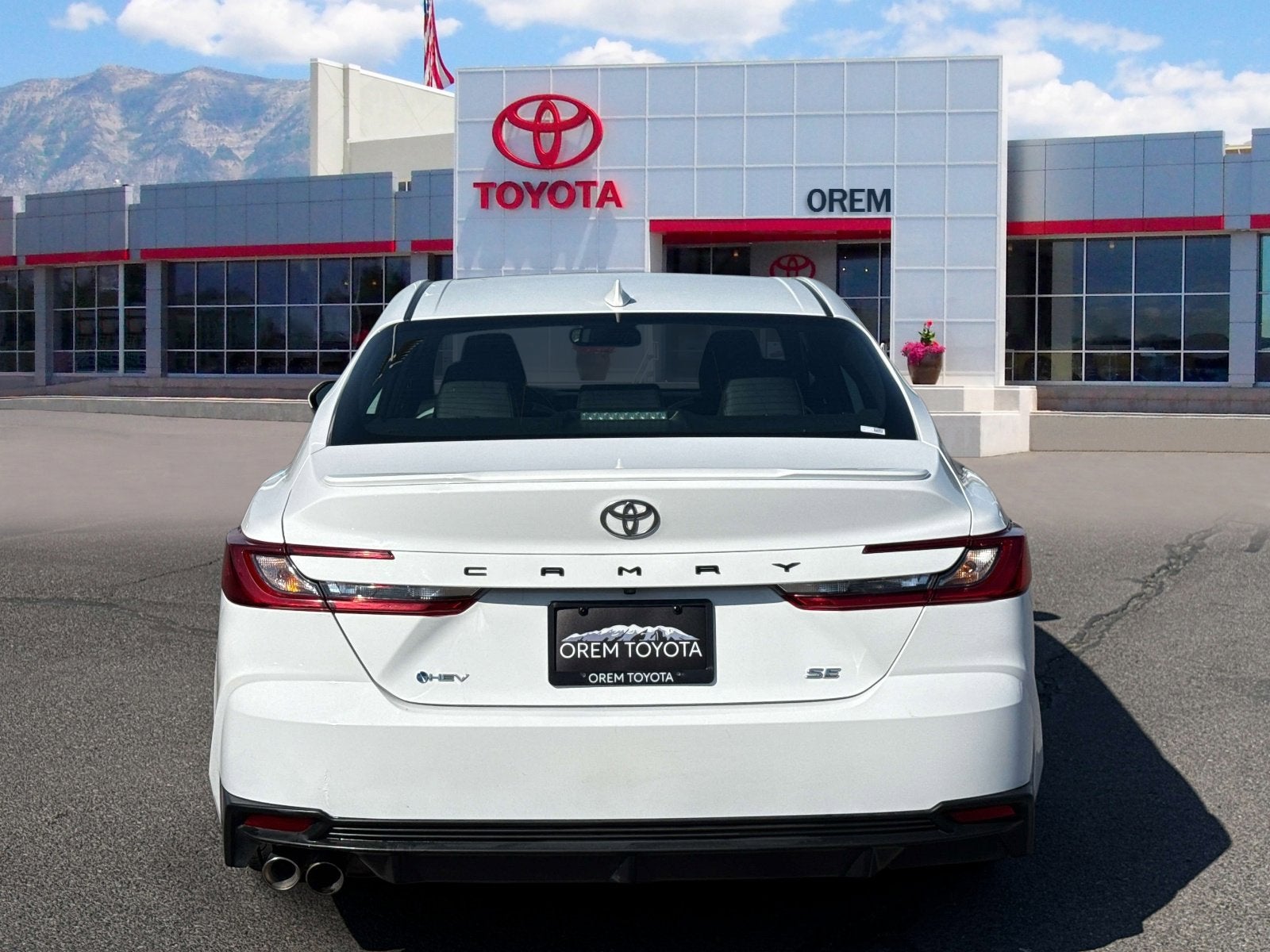 2025 Toyota CAMRY SE