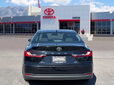 2025 Toyota CAMRY LE