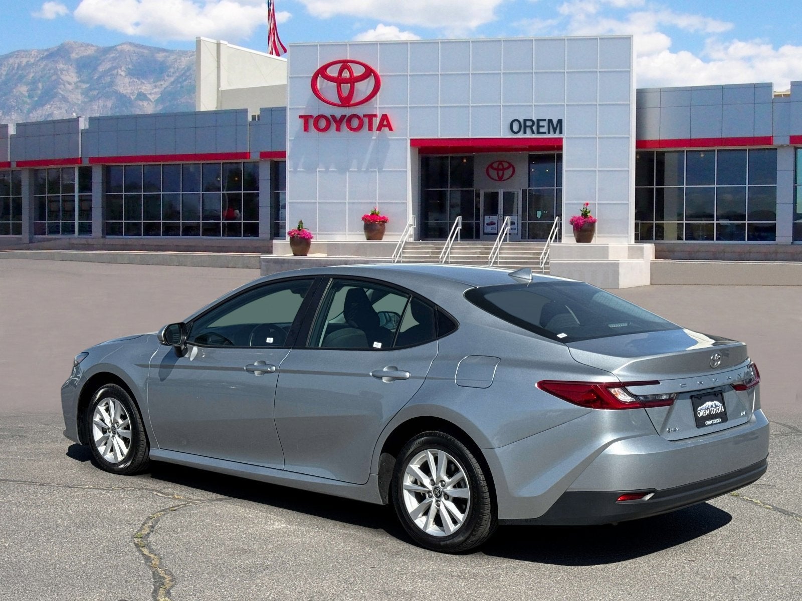 2025 Toyota CAMRY LE