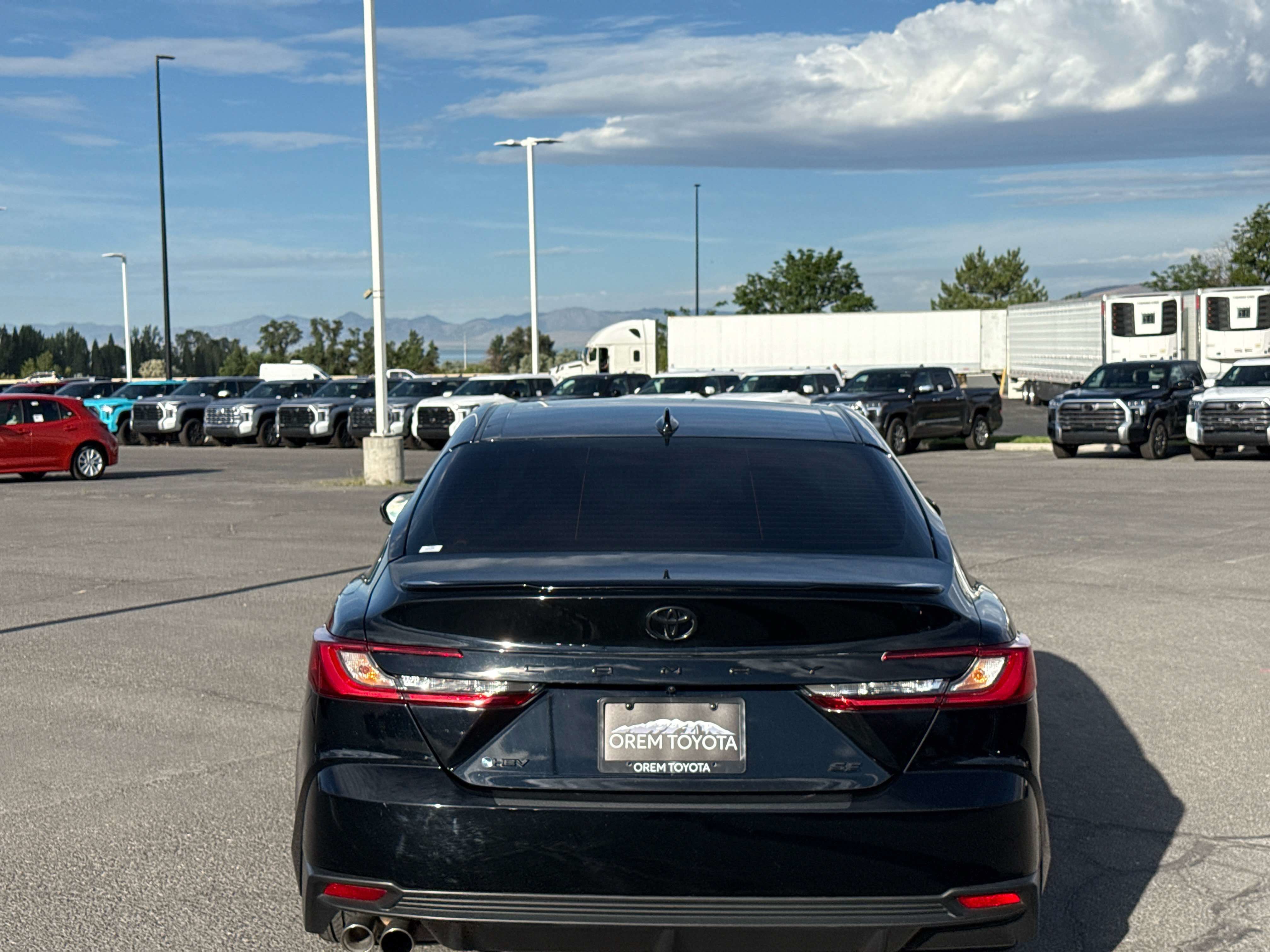 2025 Toyota Camry SE