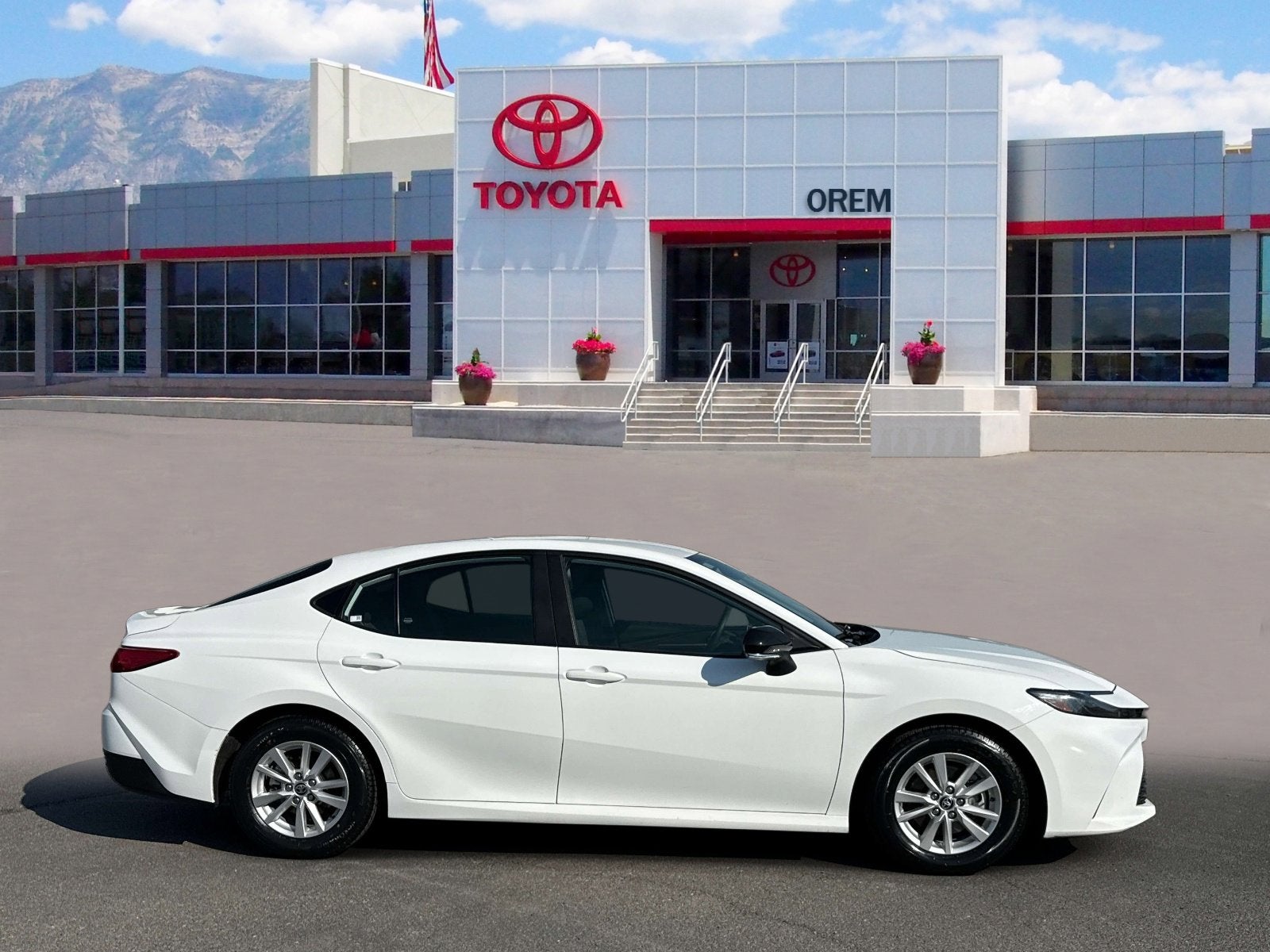 2025 Toyota CAMRY LE