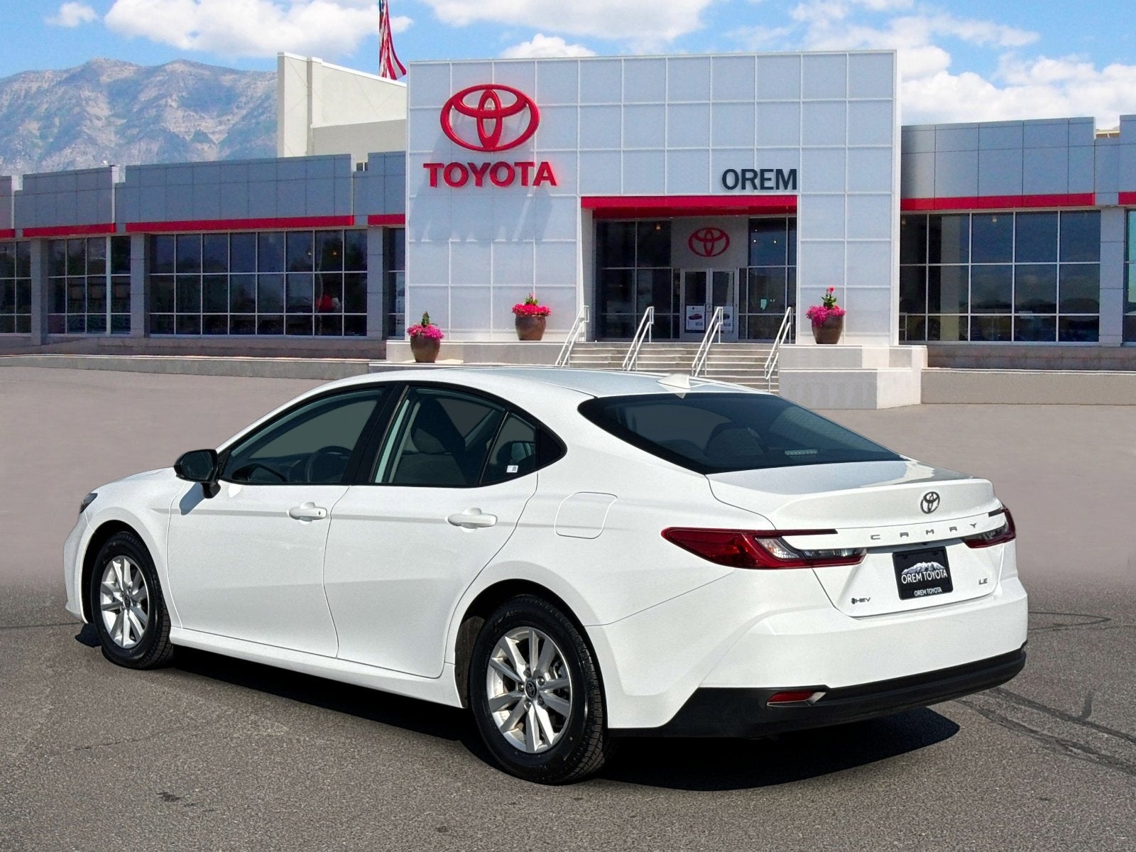 2025 Toyota CAMRY LE