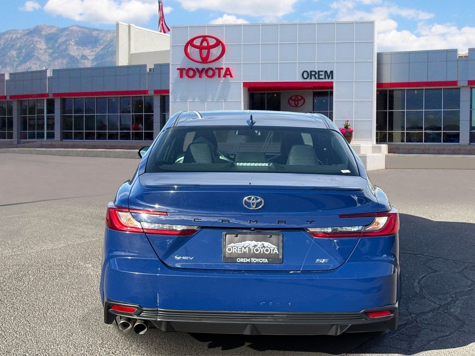2025 Toyota Camry SE