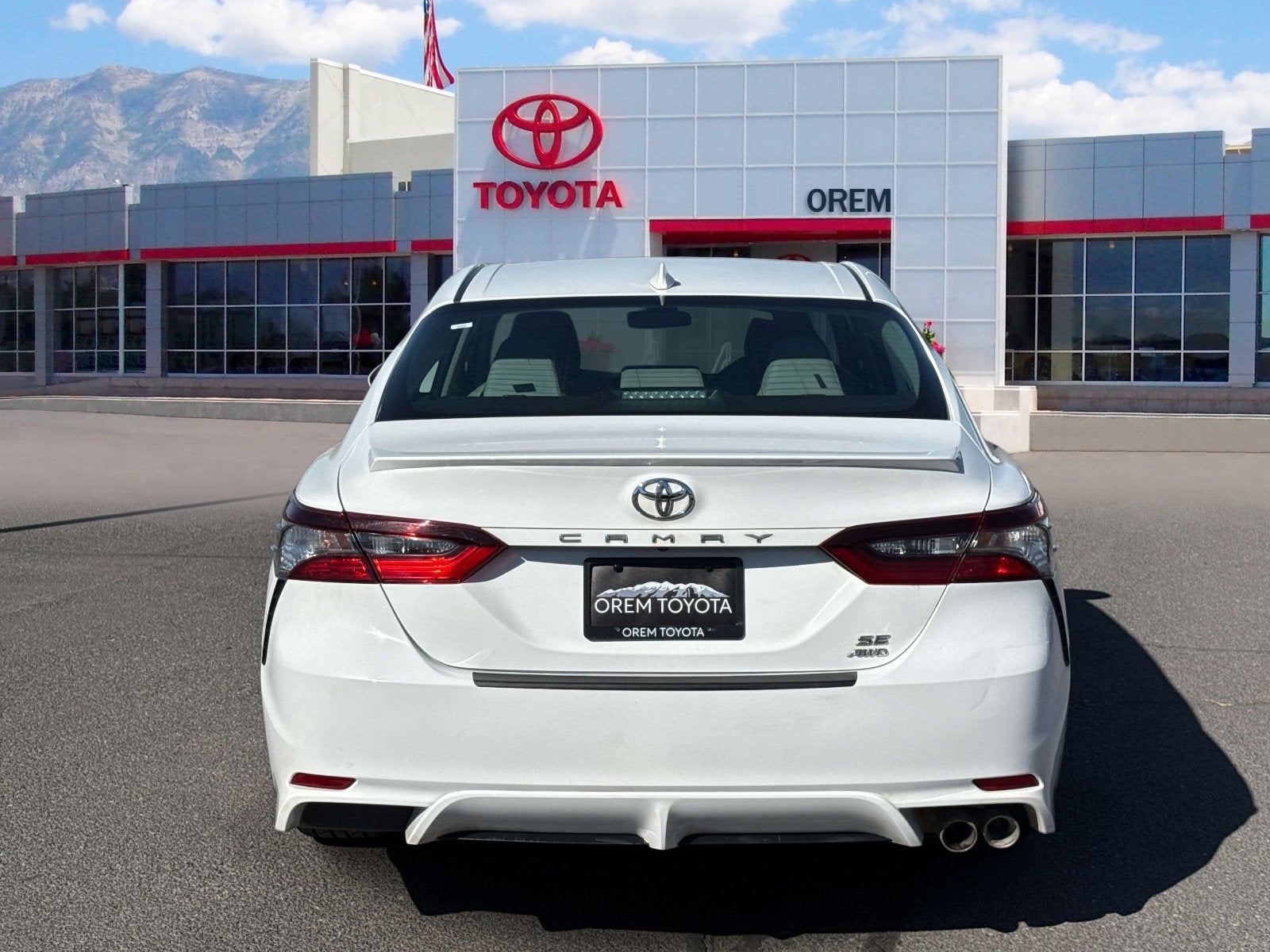 2024 Toyota Camry SE