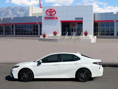 2024 Toyota Camry SE