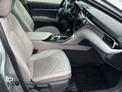 2020 Toyota Camry Hybrid Hybrid SE