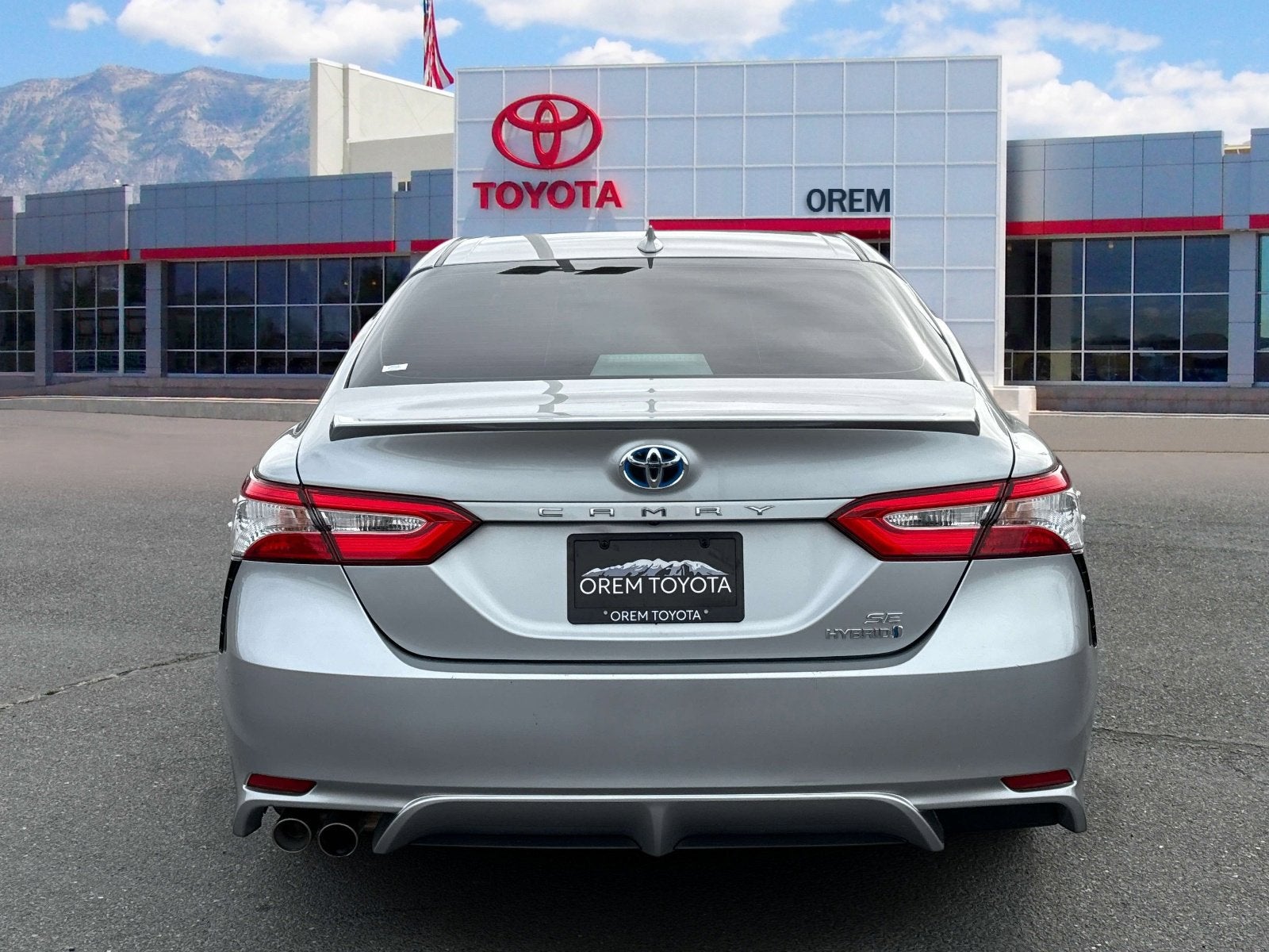 2020 Toyota Camry Hybrid Hybrid SE