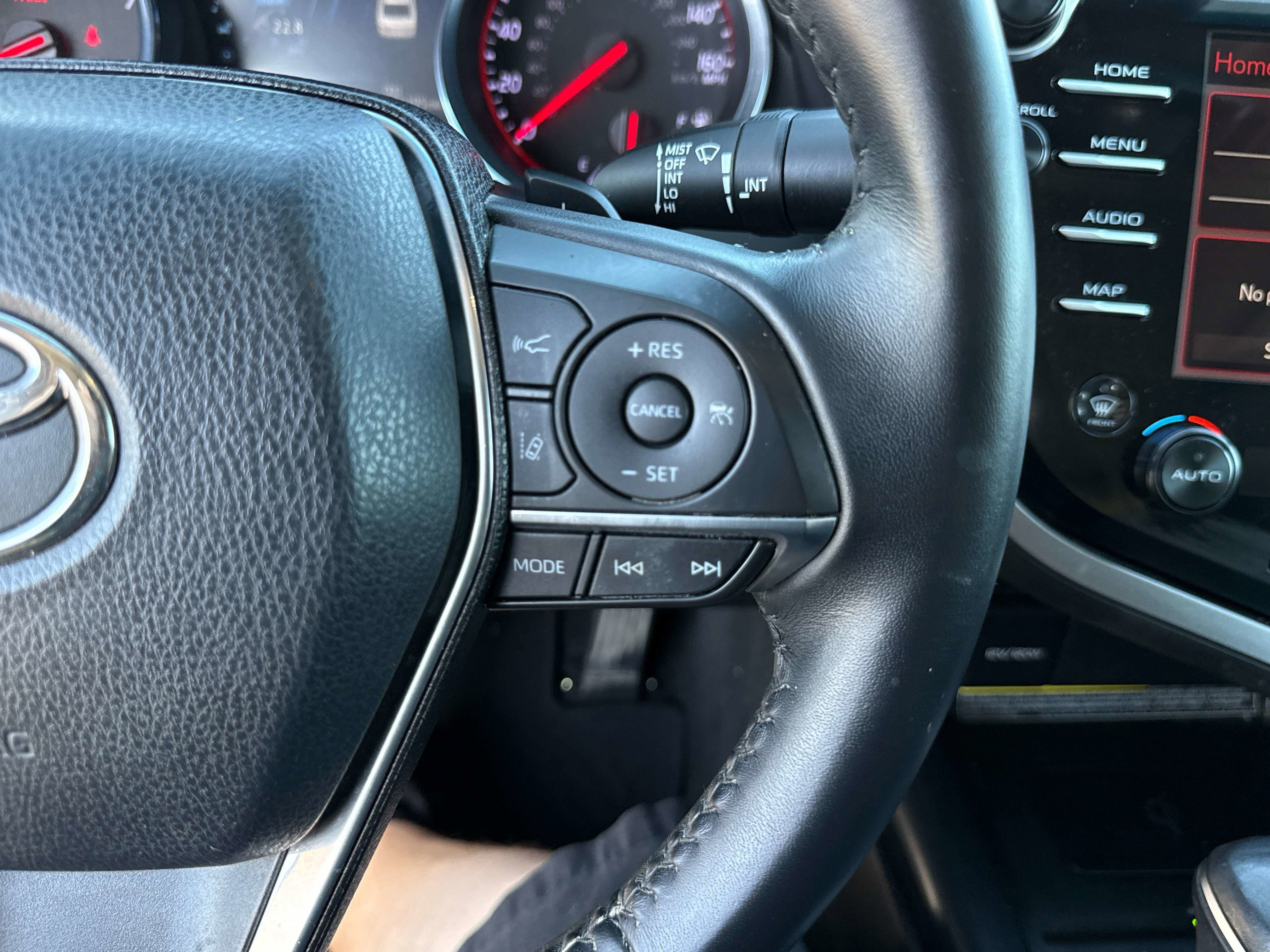 2020 Toyota CAMRY XSE