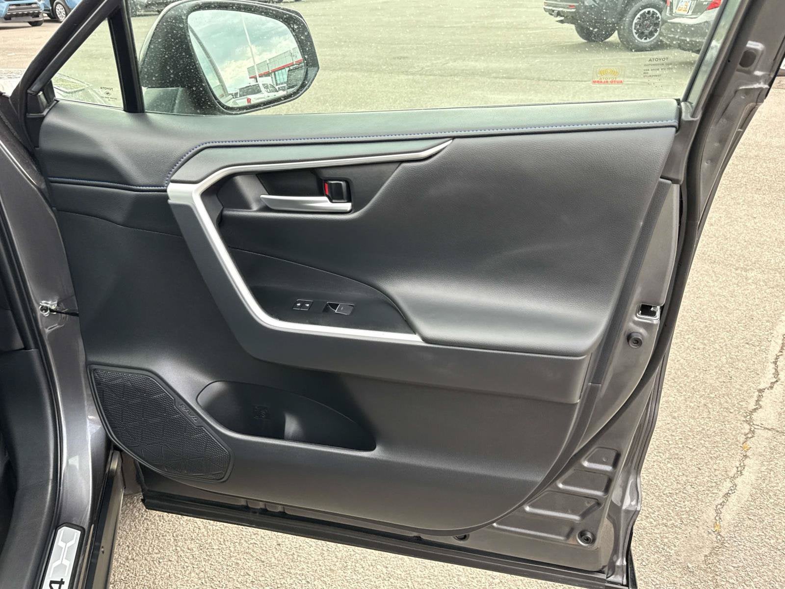 2025 Toyota RAV4 Hybrid Hybrid XSE