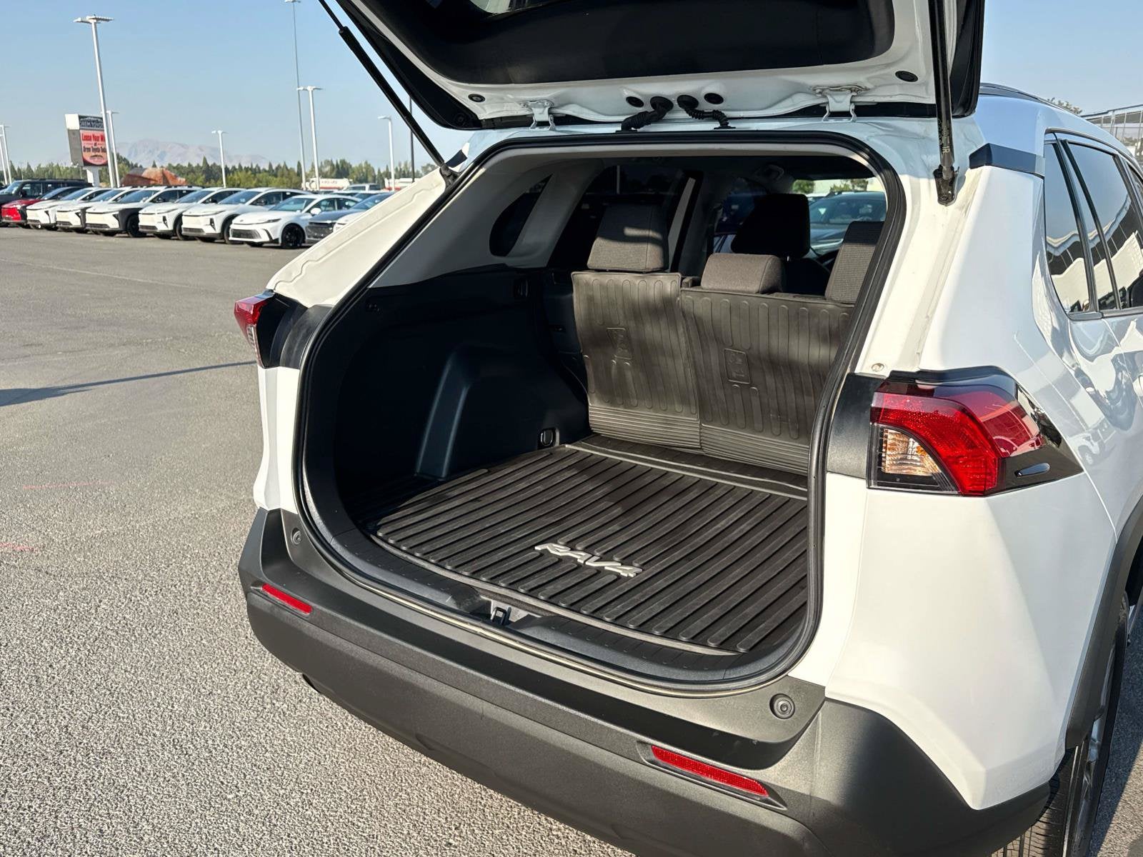 2024 Toyota RAV4 Hybrid Hybrid LE