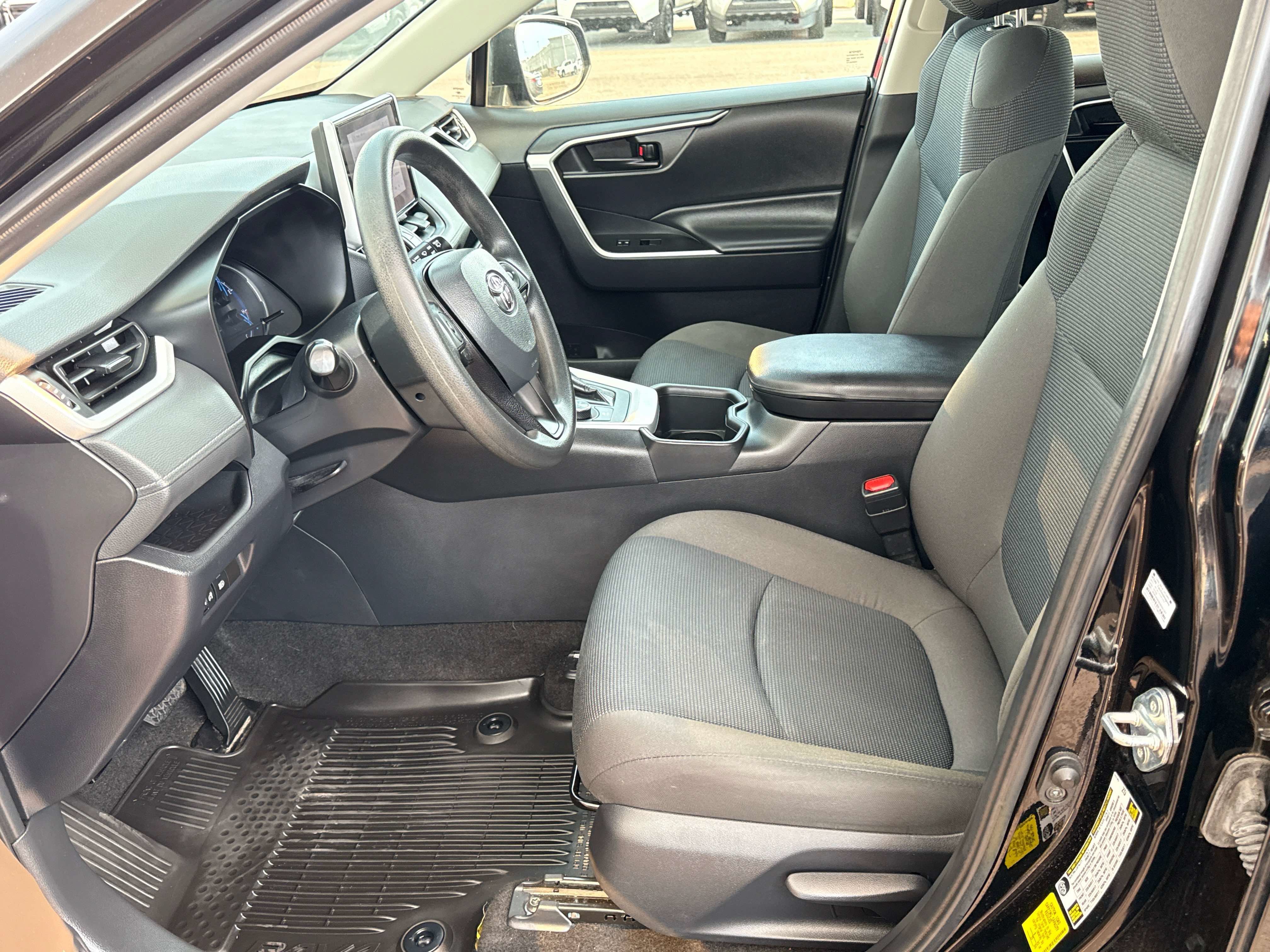 2023 Toyota RAV4 Hybrid Hybrid LE