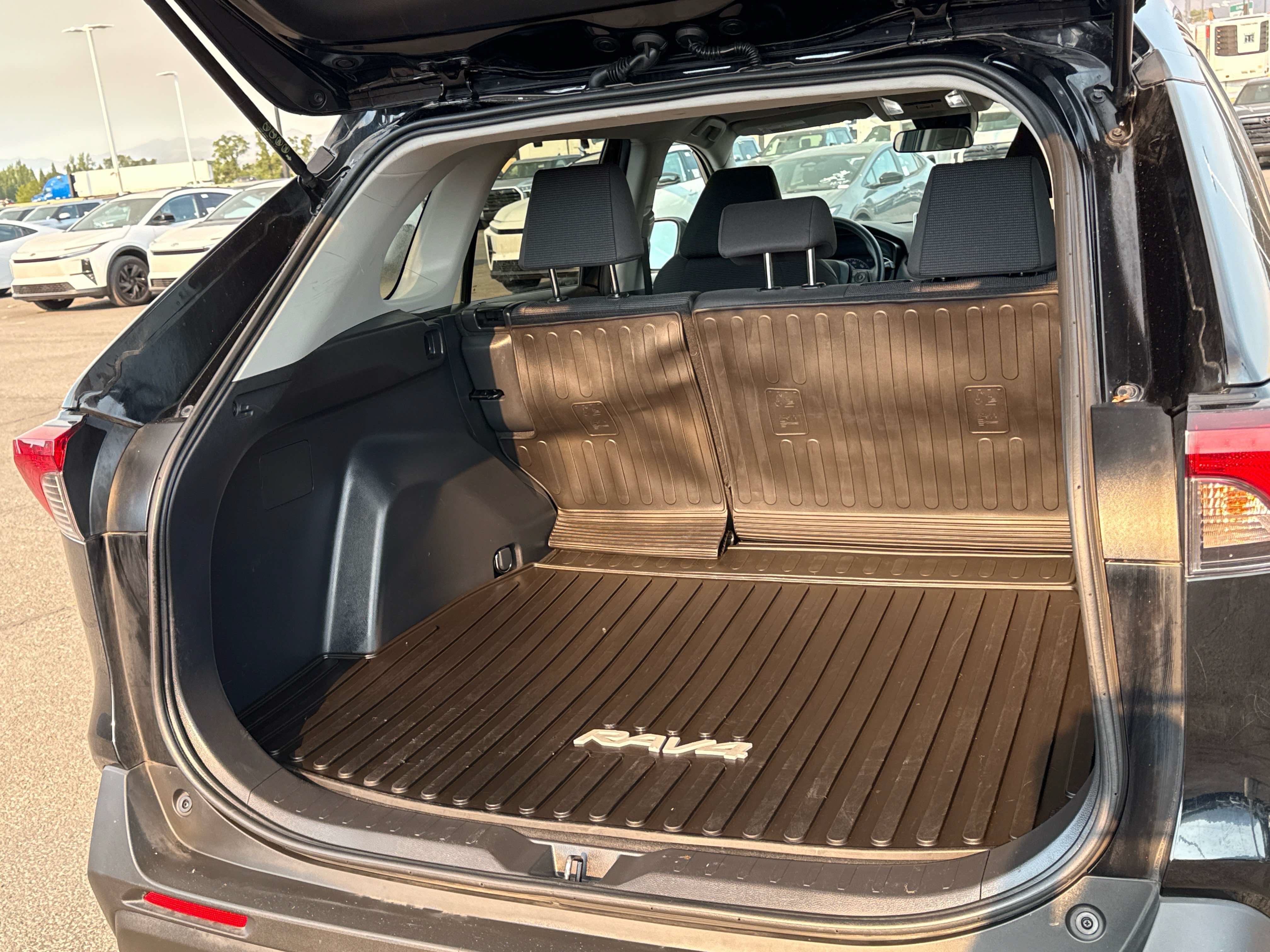 2023 Toyota RAV4 Hybrid Hybrid LE