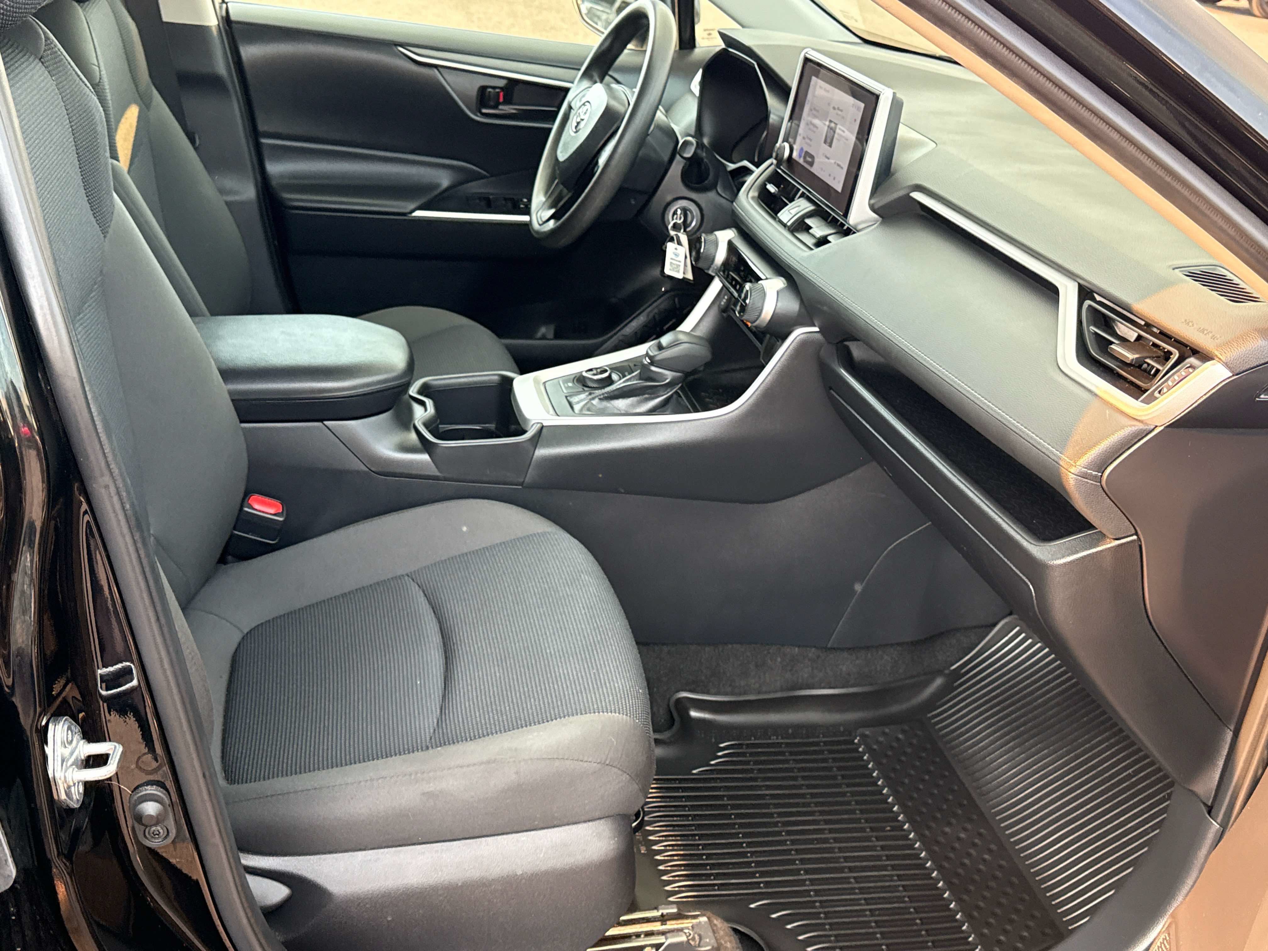2023 Toyota RAV4 Hybrid Hybrid LE