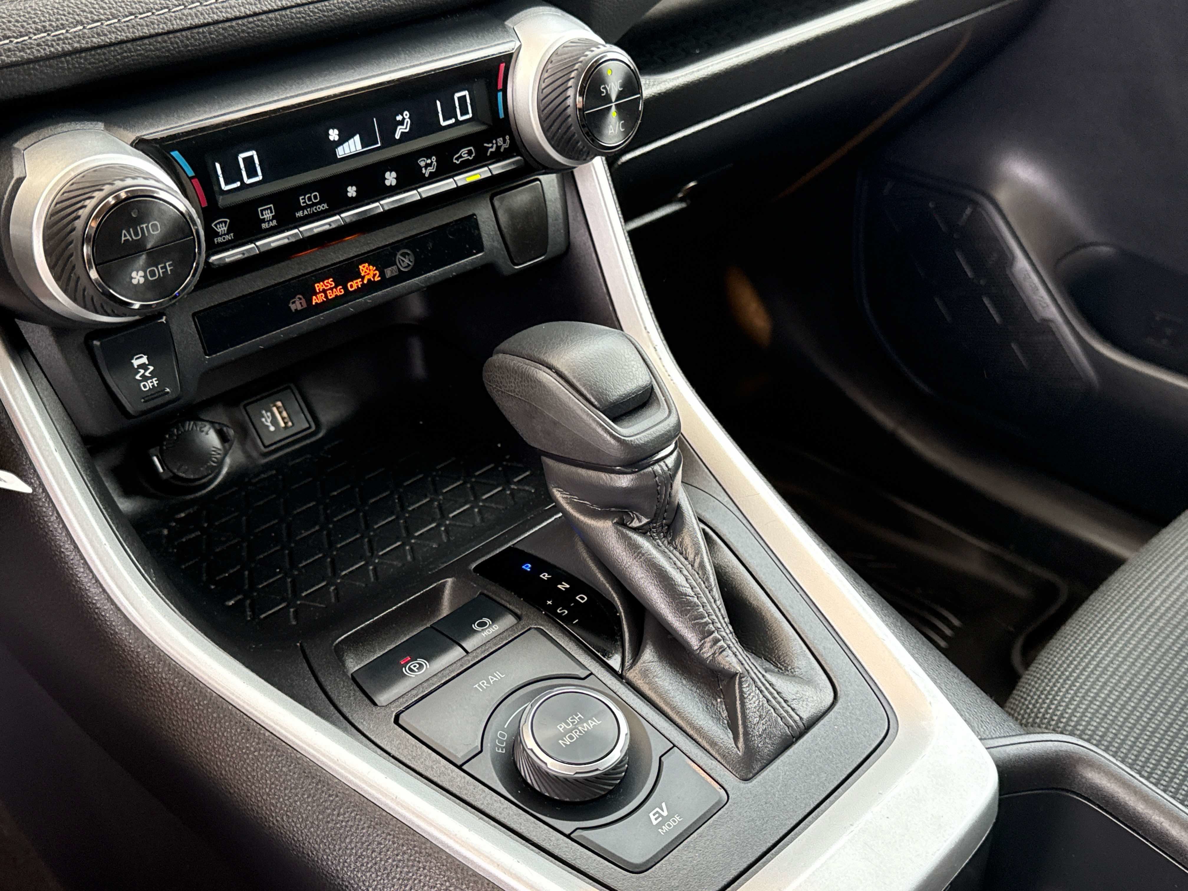 2023 Toyota RAV4 Hybrid Hybrid LE