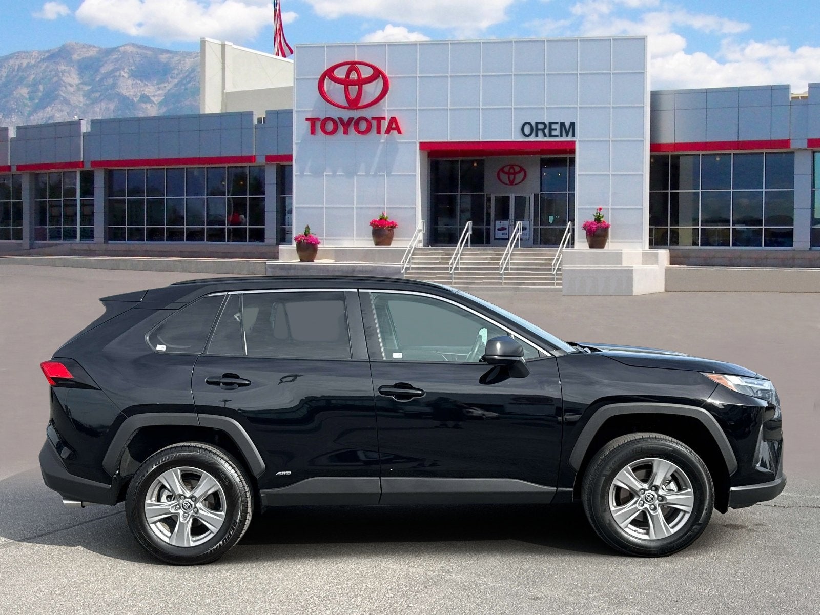 2024 Toyota RAV4 HYBRID Hybrid LE