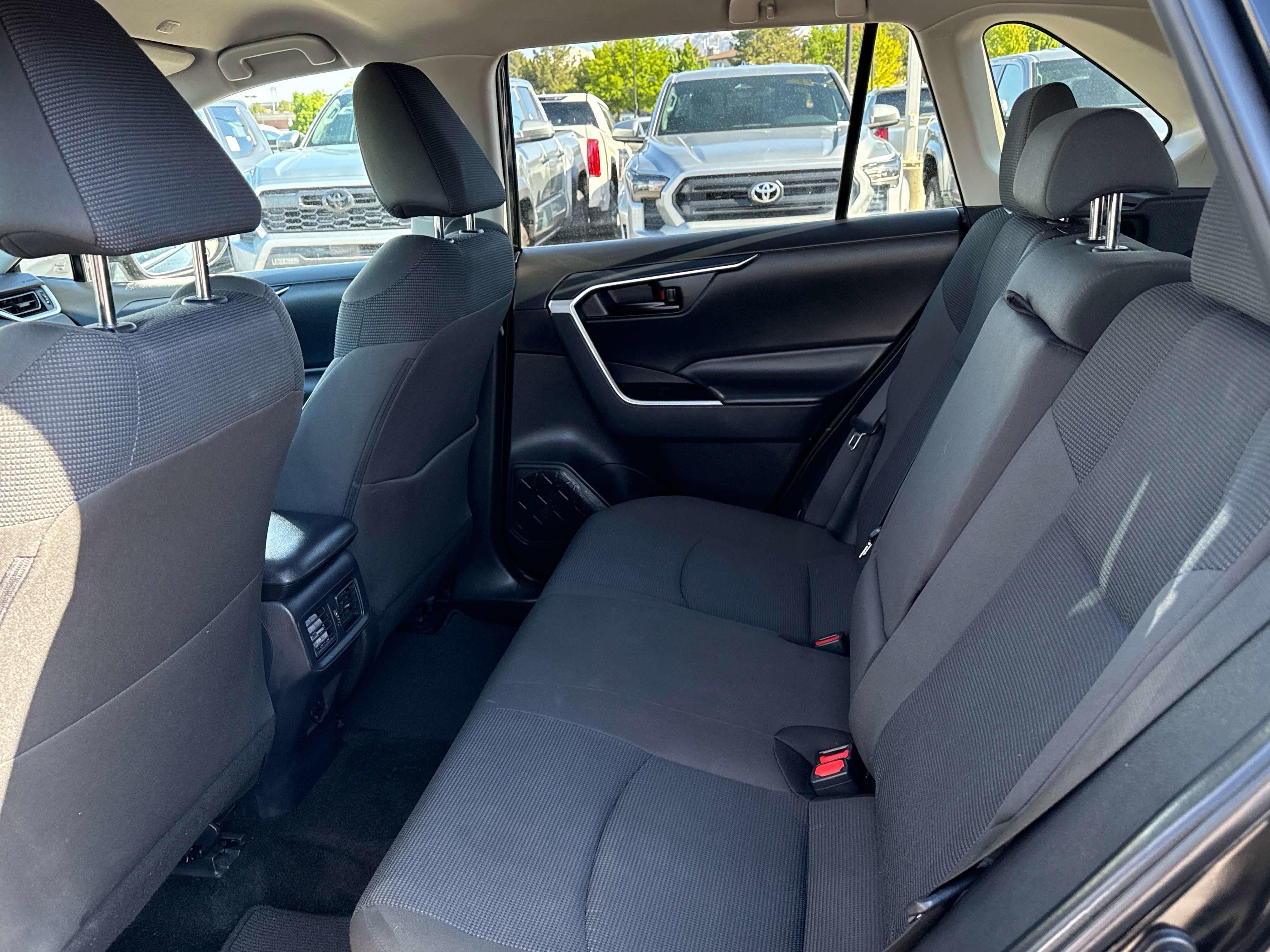 2025 Toyota RAV4 HYBRID Hybrid LE