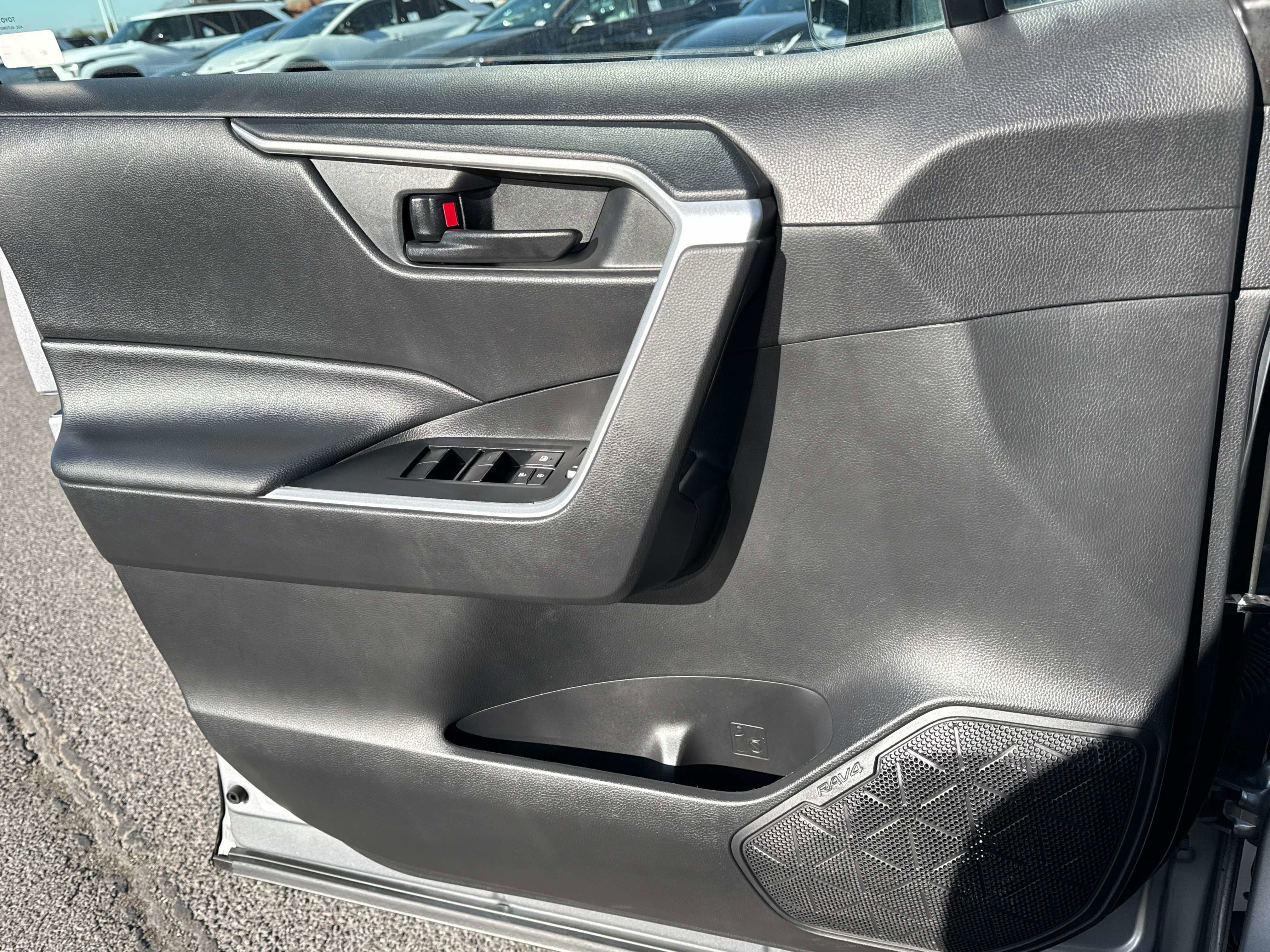 2022 Toyota RAV4 HYBRID Hybrid LE