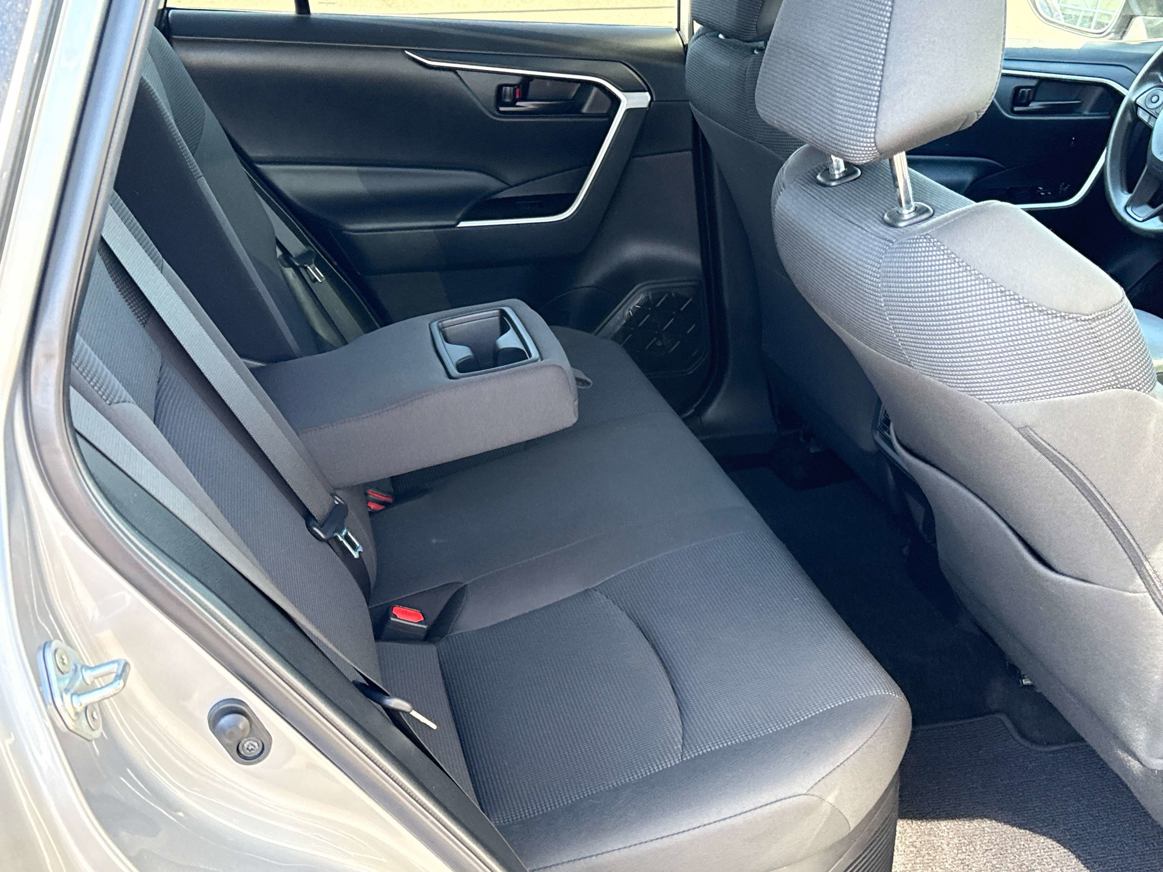 2022 Toyota RAV4 HYBRID Hybrid LE