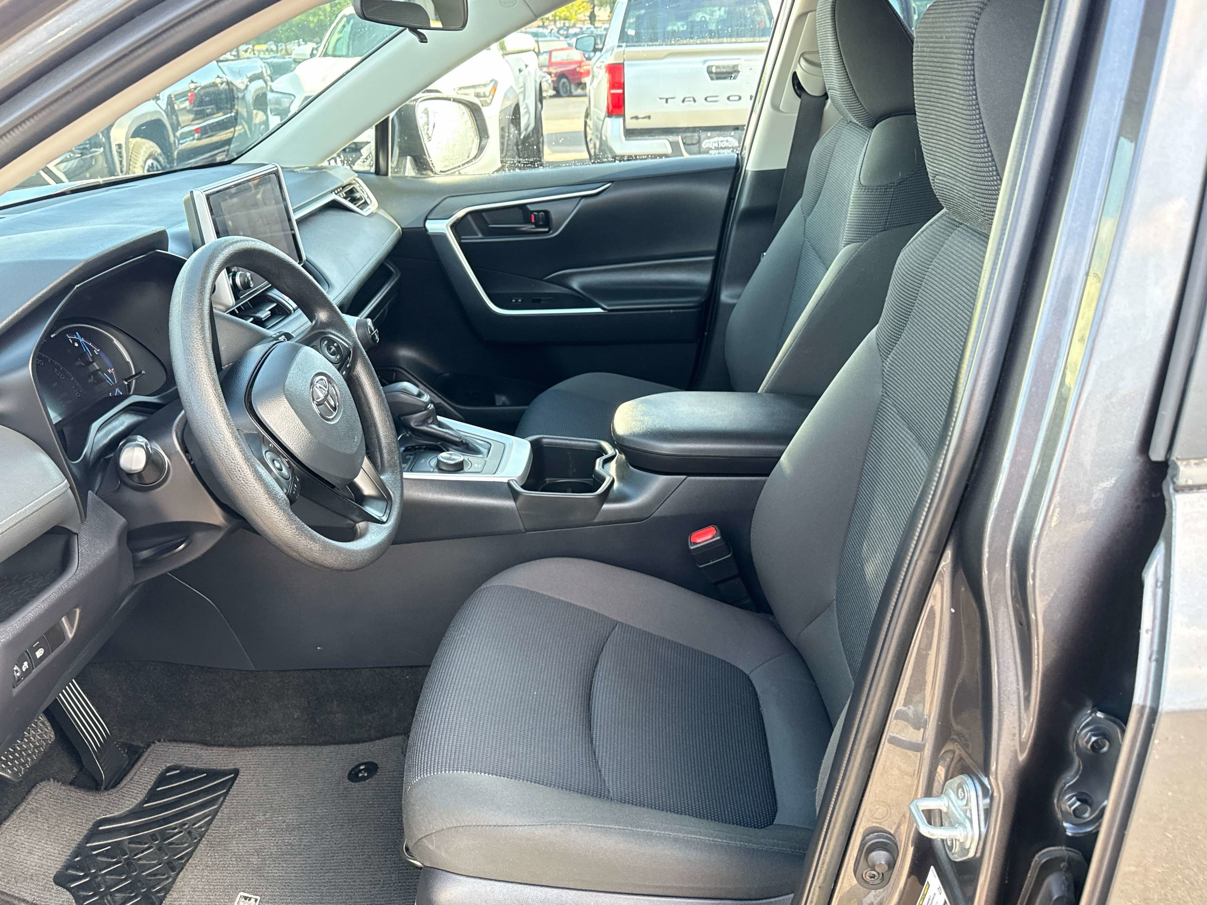 2025 Toyota RAV4 HYBRID Hybrid LE