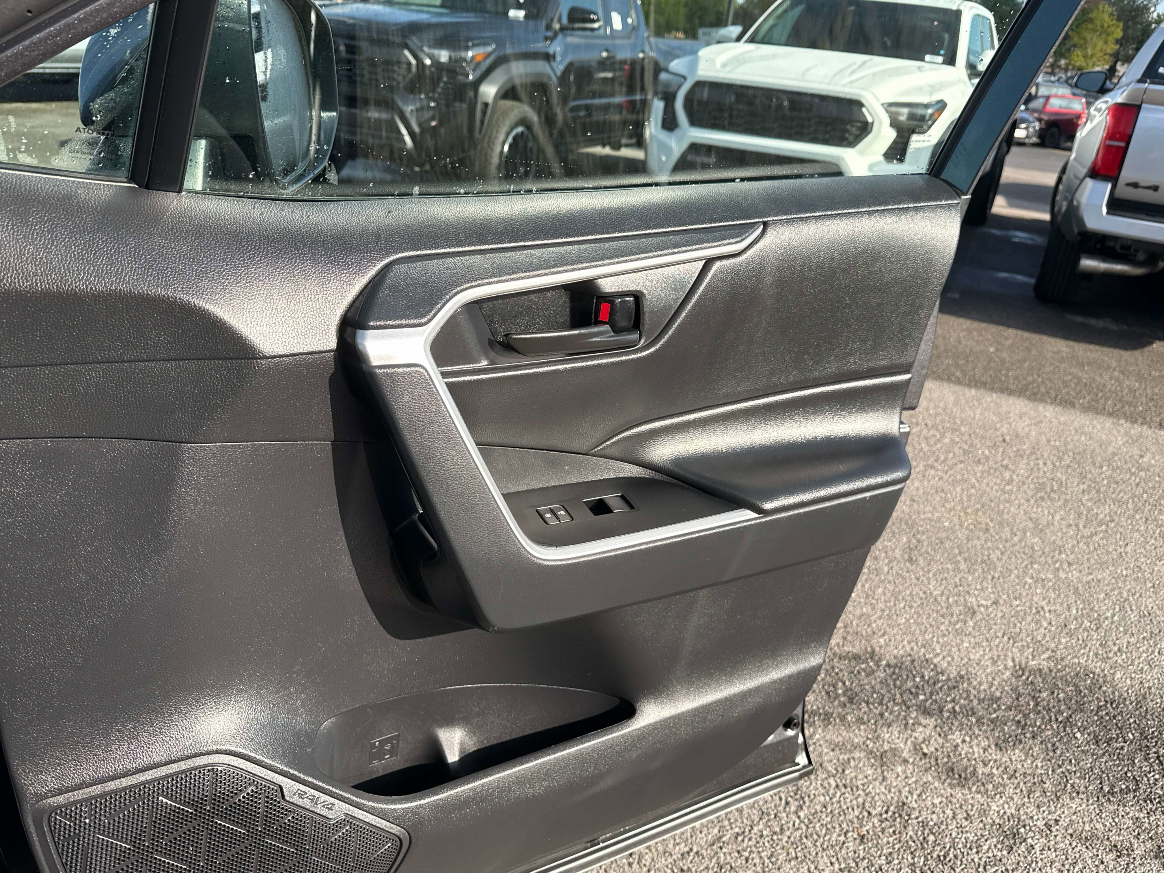 2025 Toyota RAV4 HYBRID Hybrid LE