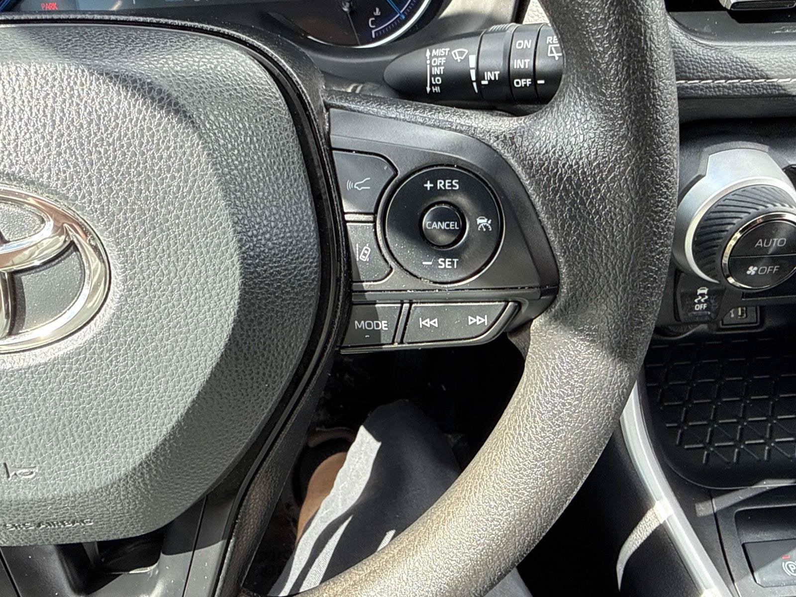 2025 Toyota RAV4 Hybrid Hybrid XLE
