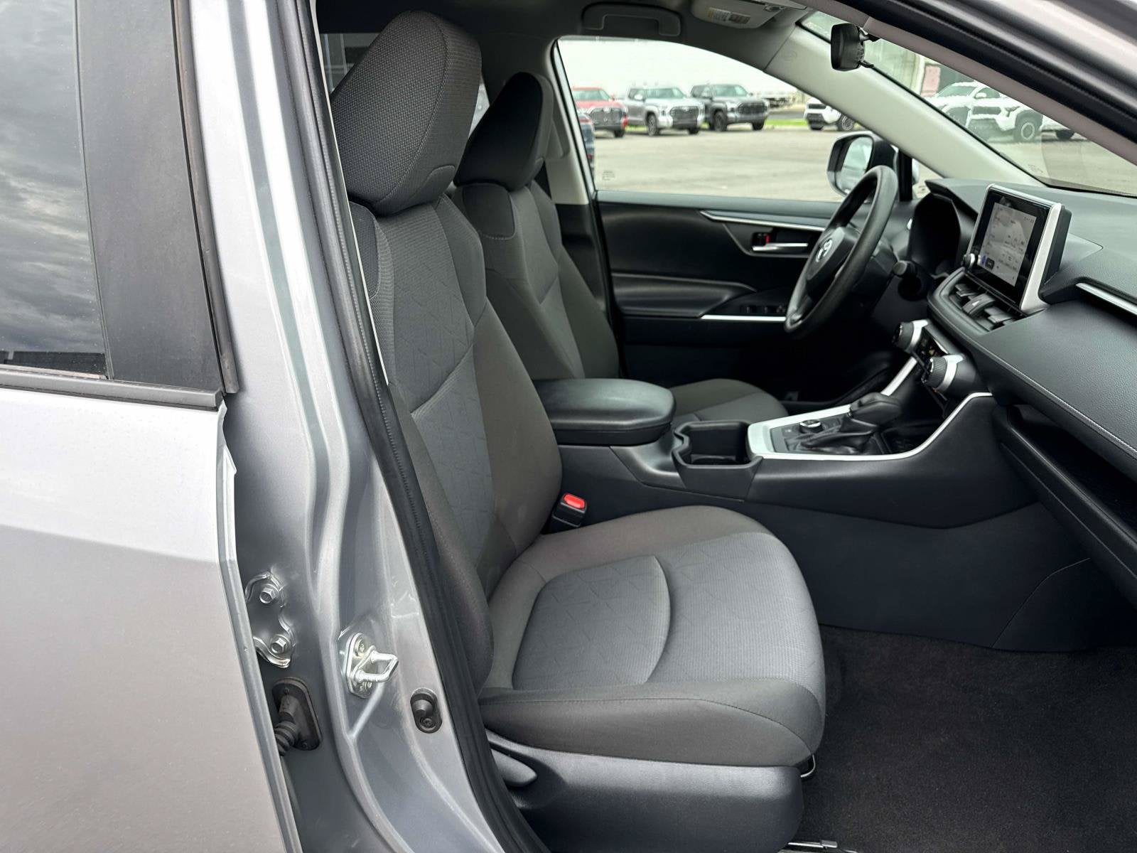 2025 Toyota RAV4 Hybrid Hybrid XLE