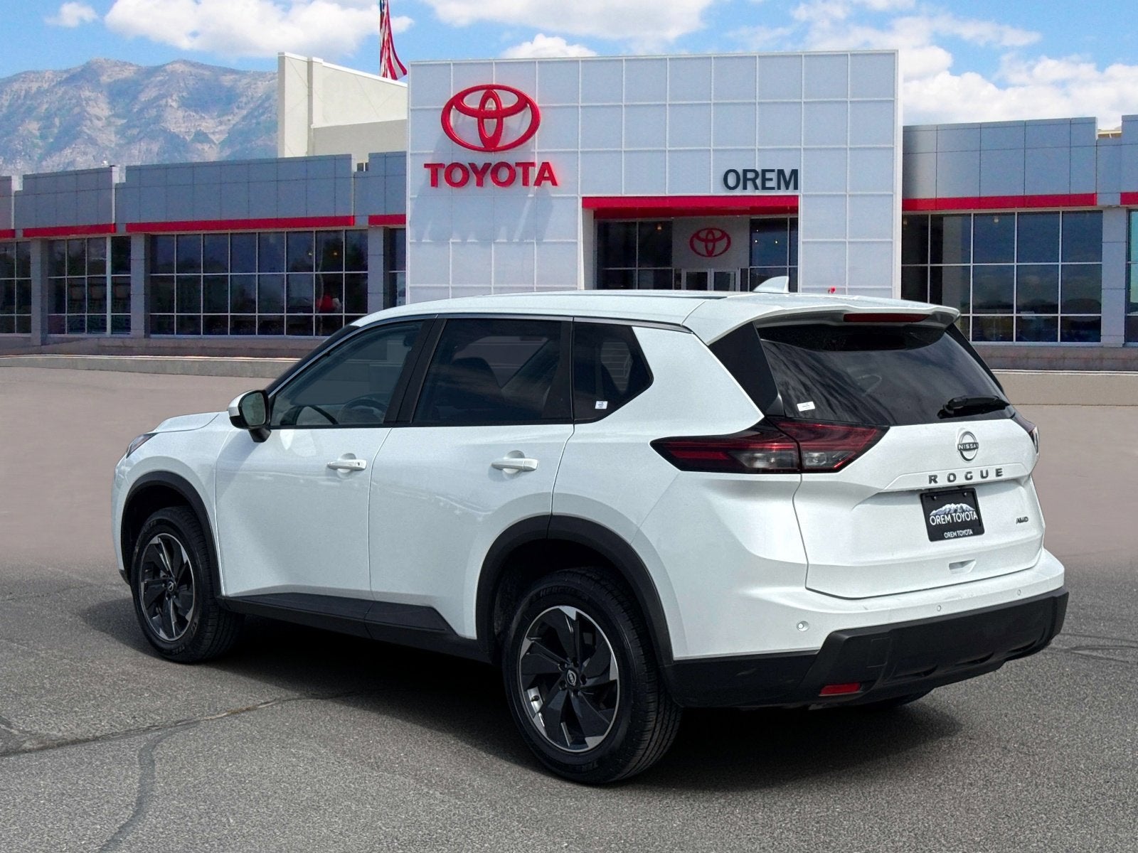 2025 Nissan Rogue SV