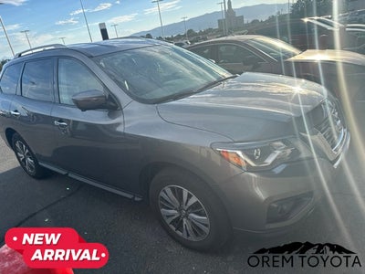 2019 Nissan Pathfinder SL