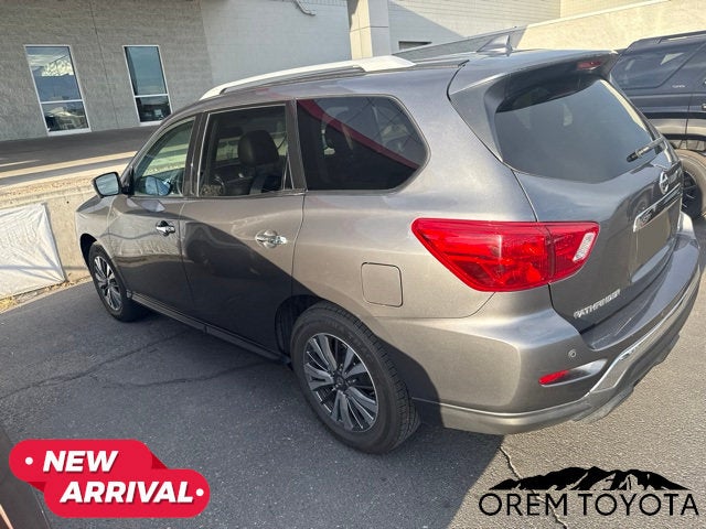2019 Nissan Pathfinder SL