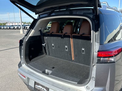 2022 Nissan Pathfinder Platinum