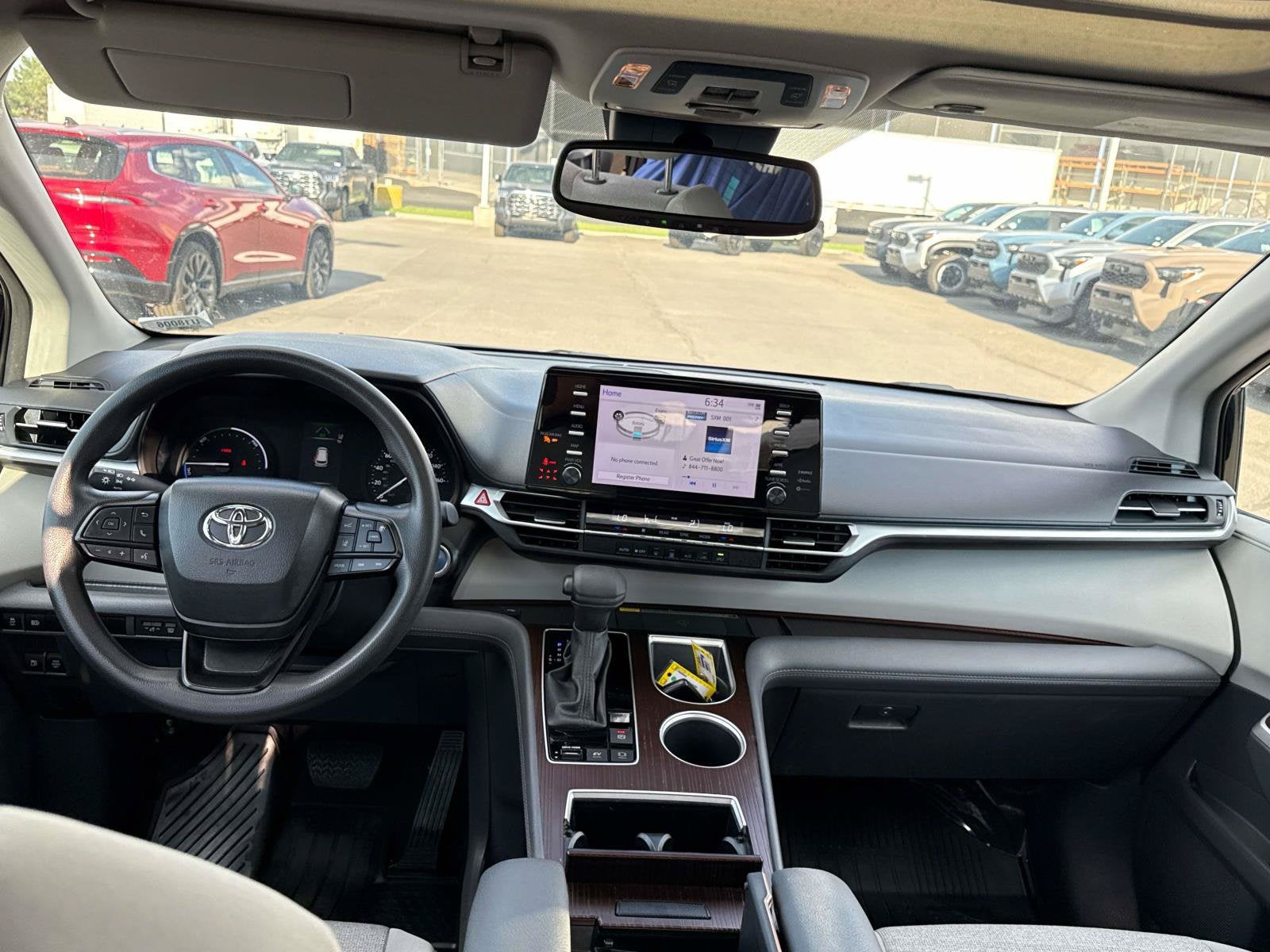 2024 Toyota Sienna LE