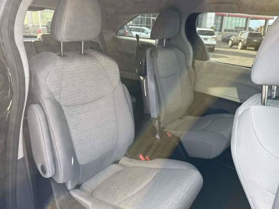 2024 Toyota Sienna LE