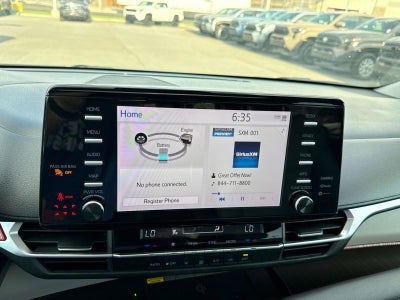2024 Toyota Sienna LE