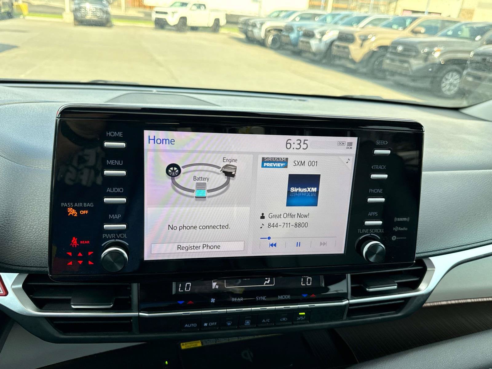 2024 Toyota Sienna LE