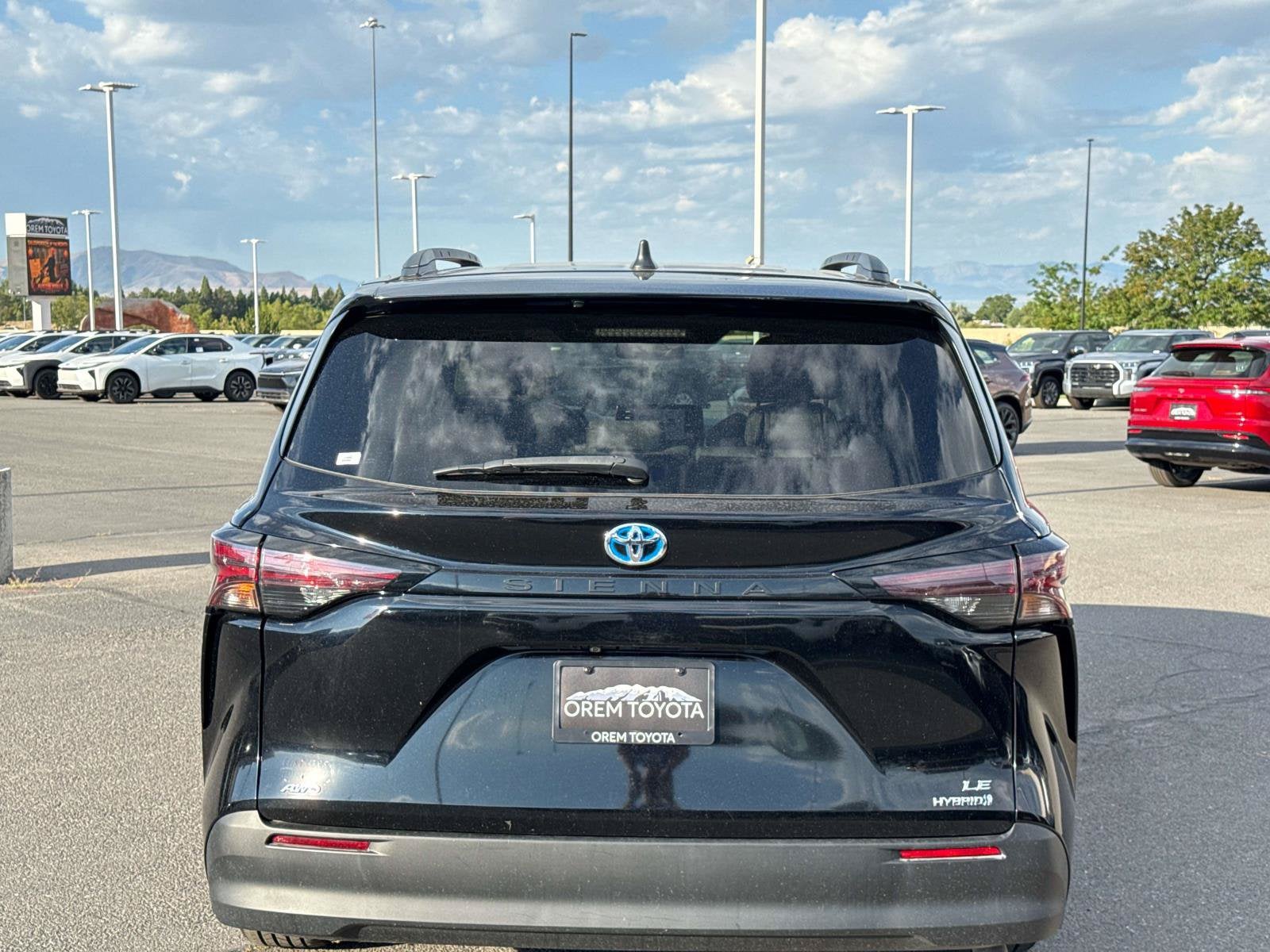 2024 Toyota Sienna LE